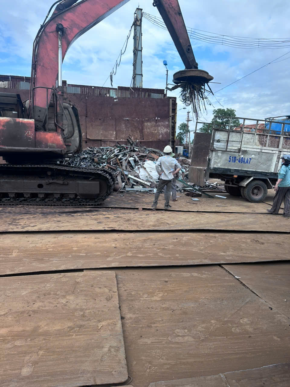 Thu mua phế liệu công trình cao ốc Thủ Đức